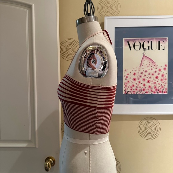 M cropped cream & maroon tank - Picture 2 of 4